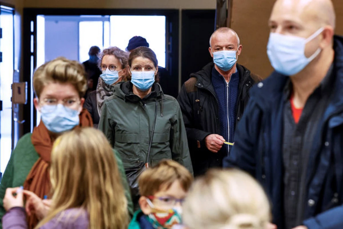 Bu ölkə yanvarın 31-dən bütün koronavirus qadağalarını ləğv edir