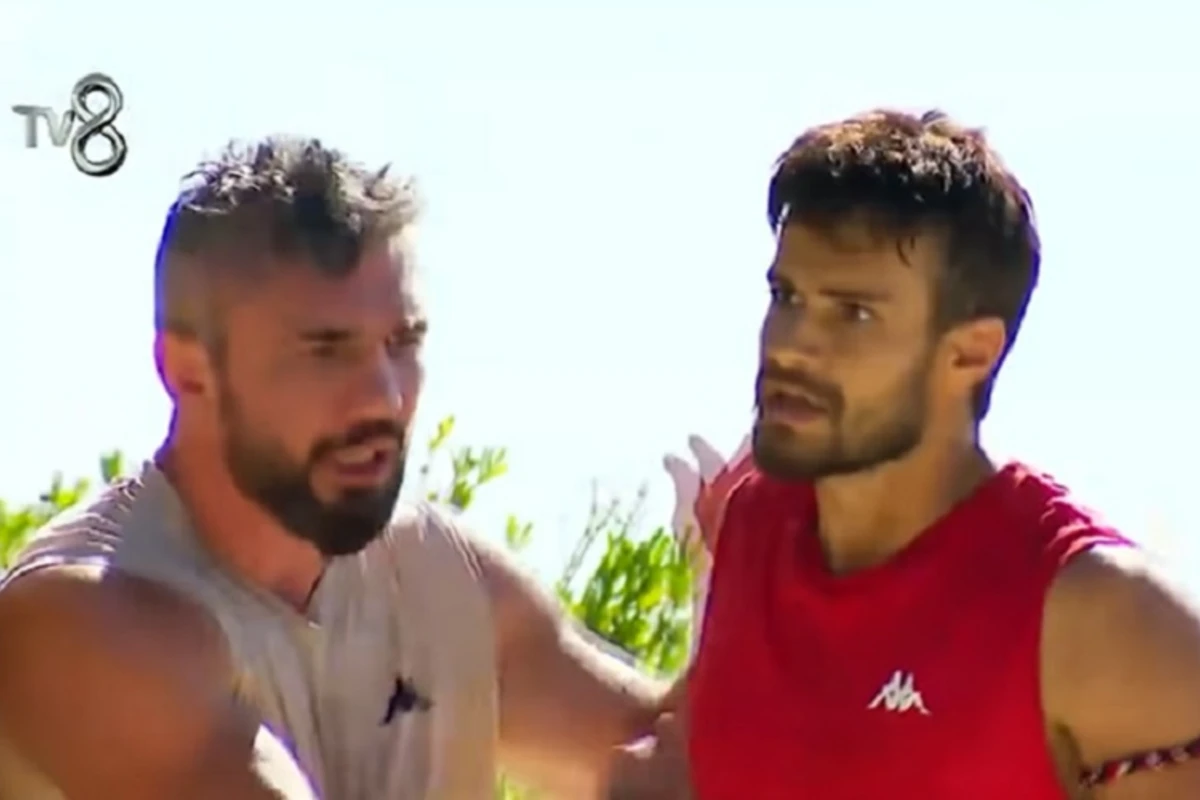 Pərviz “Survivor All Star”da dalaşanları ayırdı: “Yetər, ayə yetər” - VİDEO