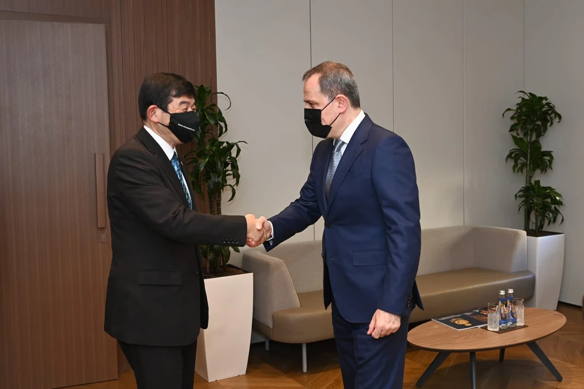 ÜGT və Azərbaycan qarşılıqlı əməkdaşlığı müzakirə edib