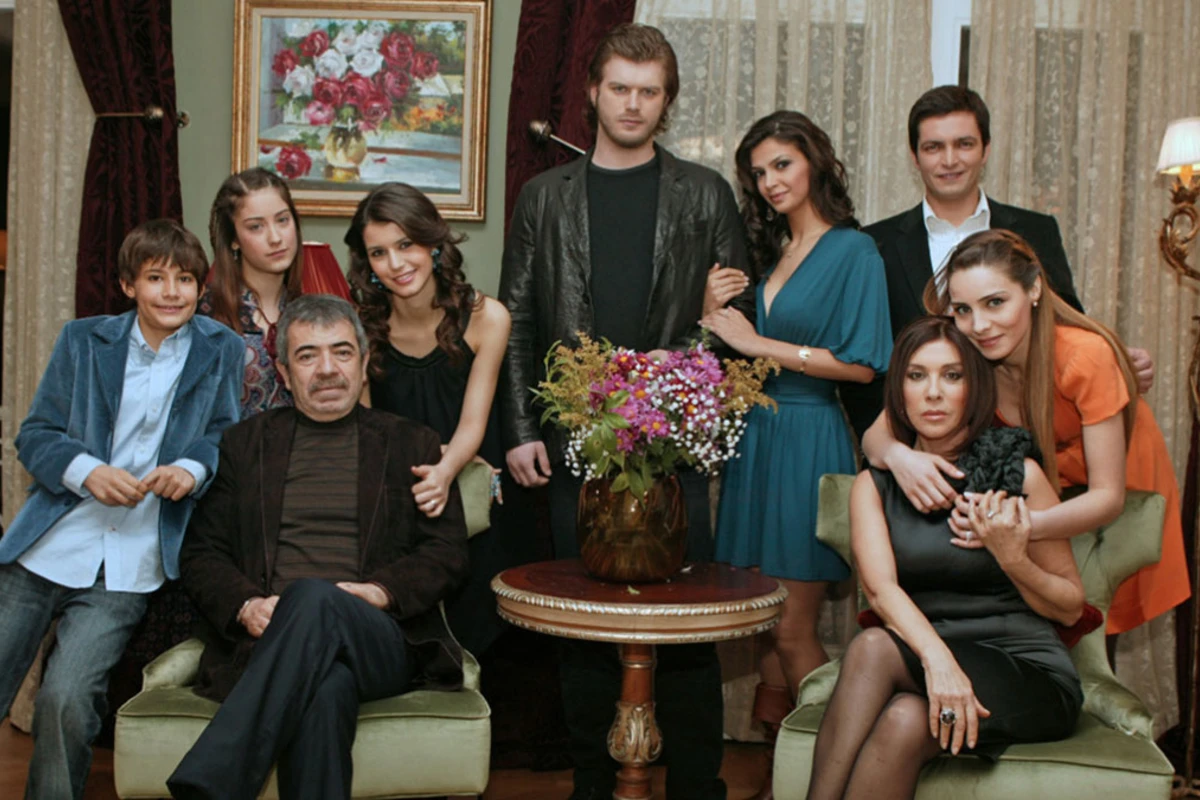 Aşk-ı Memnunun aktyorları 14 il sonra - FOTO Aşk-ı Memnunun aktyorları 14 il sonra - FOTO