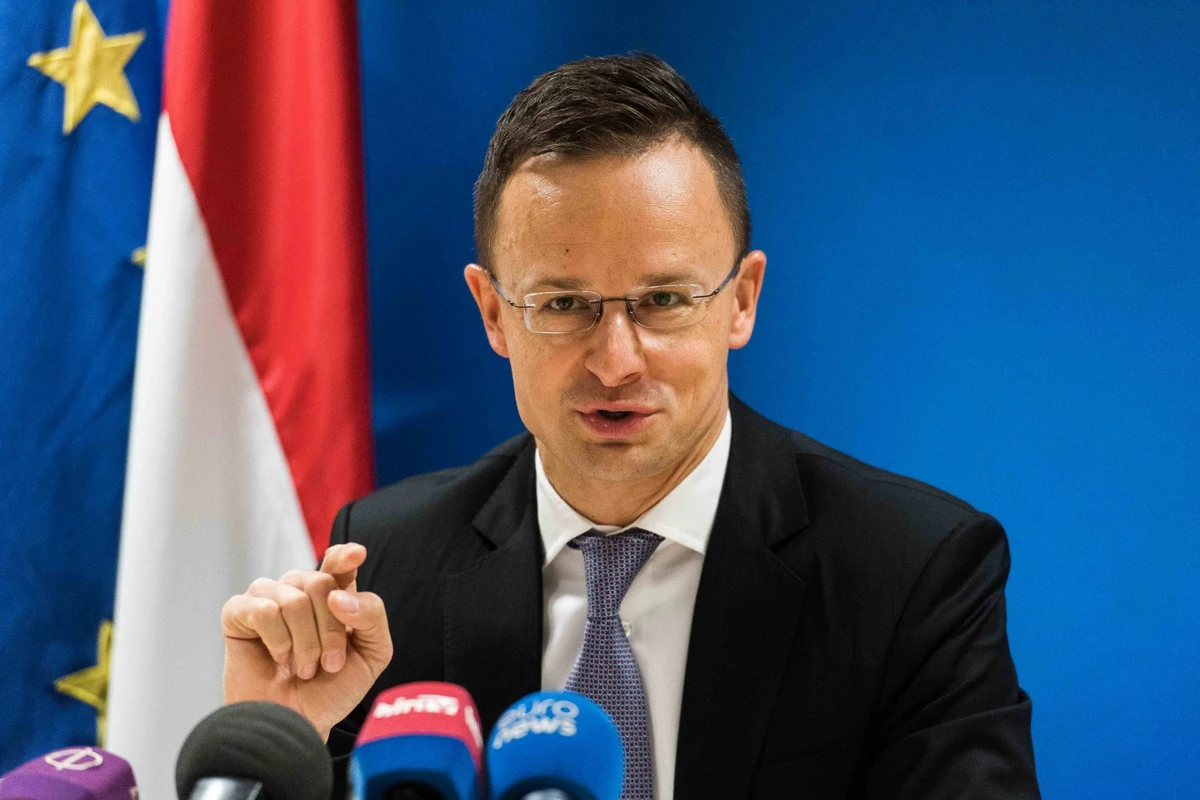 Macarıstanın xarici işlər və ticarət naziri Azərbaycandadır