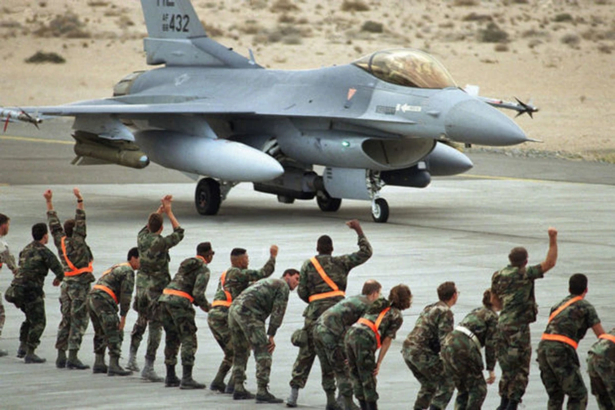 Ağ Ev 14 milyard dollarlıq qırıcı satışını təsdiqlədi