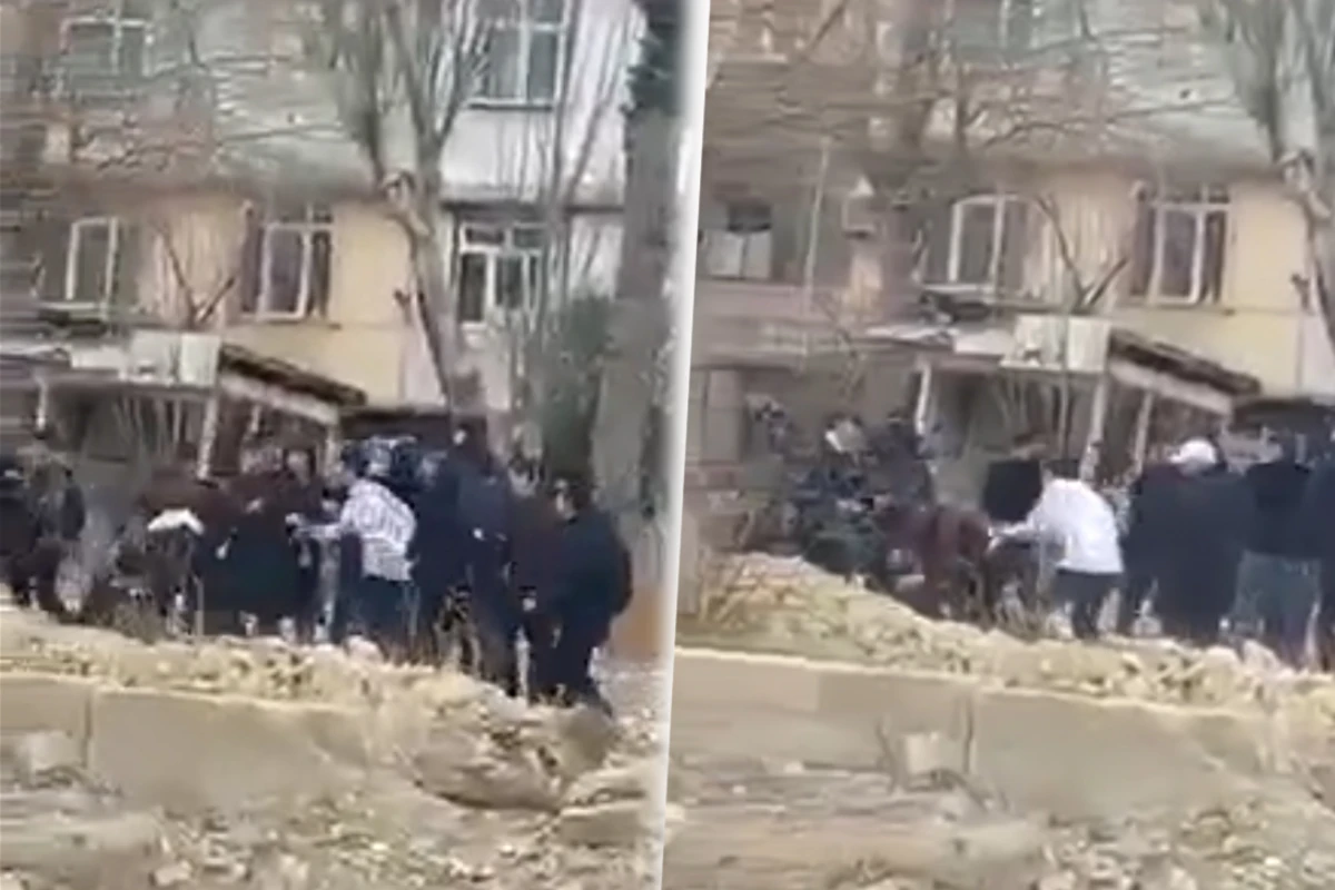 Массовая драка между школьниками в Баку - ОБНОВЛЕНО + ВИДЕО