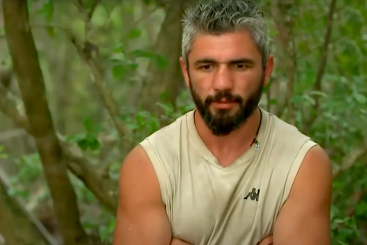 Pərvizin iştirakı ilə “Survivor”da məzəli anlar: Danışarıq qaqa, başına dönüm... - VİDEO Pərvizin iştirakı ilə “Survivor”da məzəli anlar: Danışarıq qaqa, başına dönüm... - VİDEO