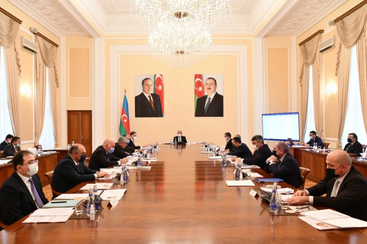 İqtisadi Şuranın növbəti iclası keçirildi