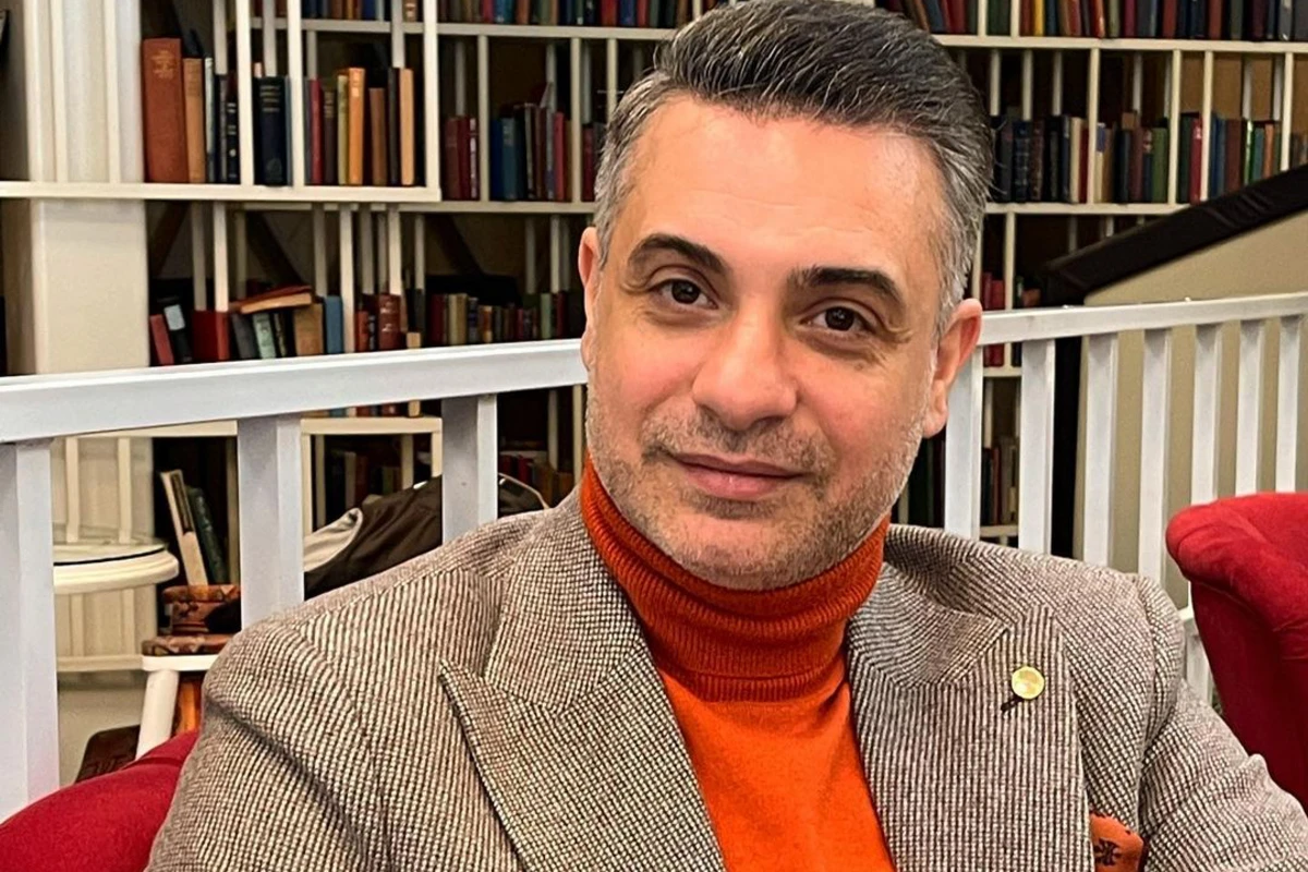 Rüfət Axundov: Eynək və qol saatı kolleksiyam var - VİDEO