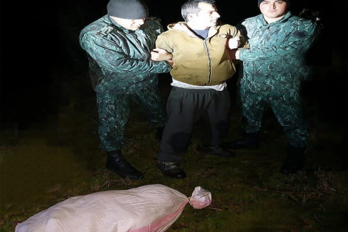 Narkotik qaçaqmalçıları sərhədçilərə atəş açdı: Xəsarət alanlar var - FOTO