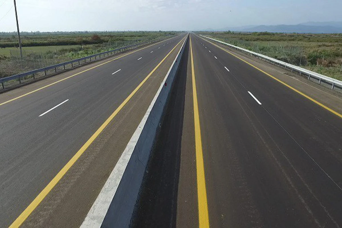 Naxçıvanı Azərbaycanla birləşdirəcək avtomobil yolu ödənişli olacaq
