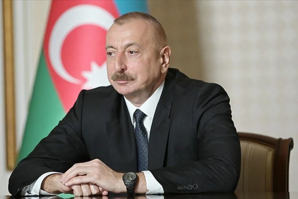 İlham Əliyev Rusiya Nazirlər Kabinetinin Əlaqələndirmə Mərkəzi ilə tanış oldu