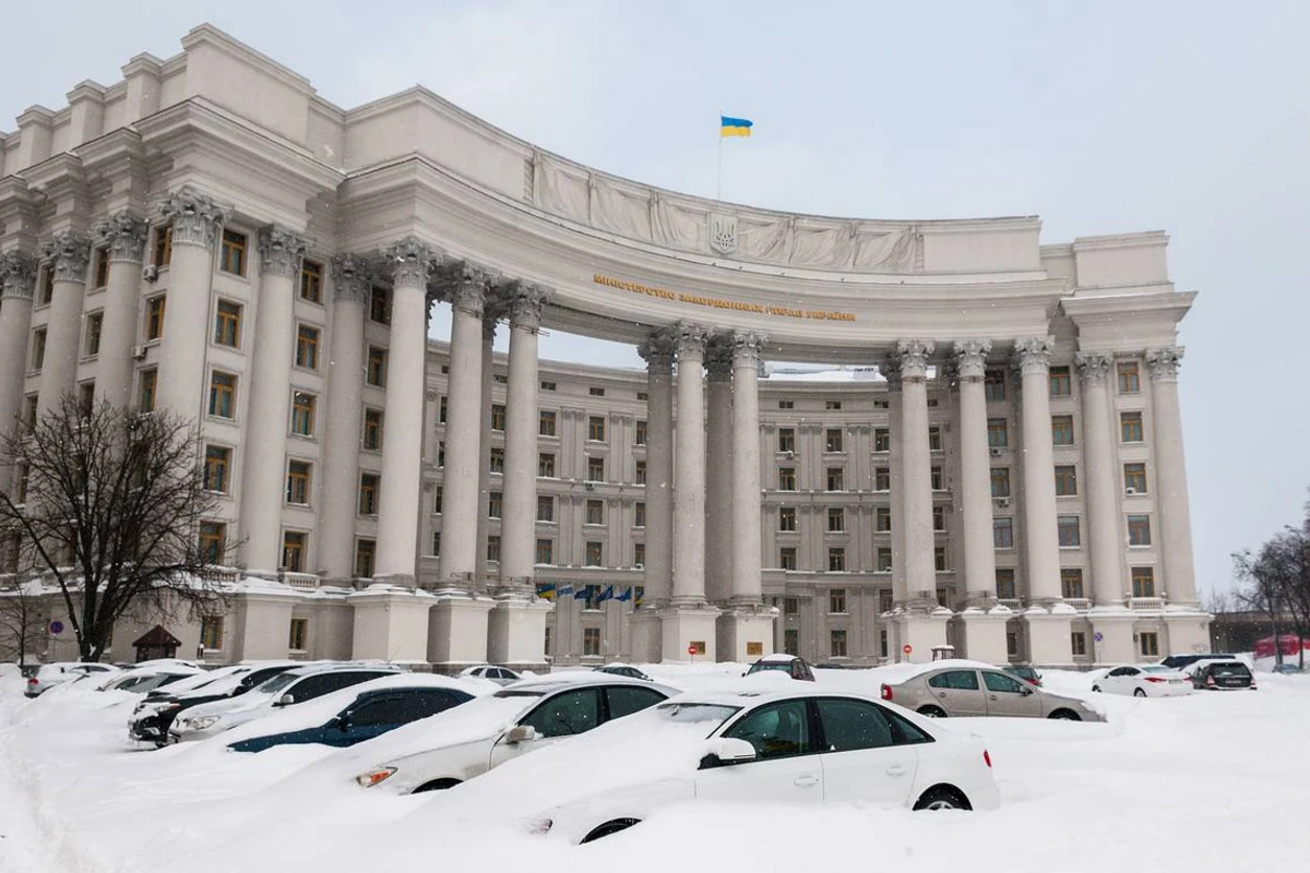 В Украине объявлено чрезвычайное положение