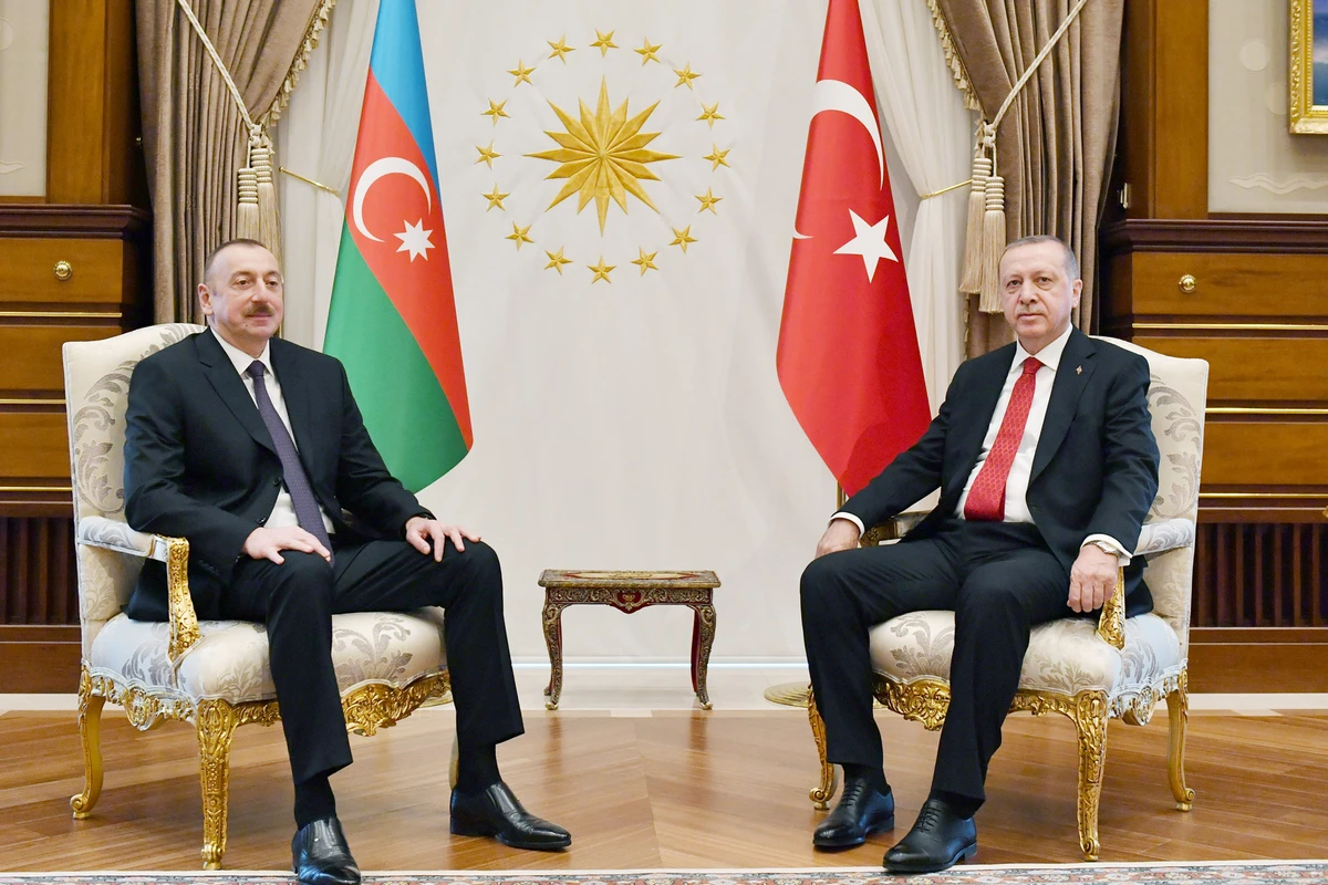 Azərbaycan və Türkiyə prezidentləri Ermənistanla münasibətləri və Ukrayna məsələsini müzakirə ediblər