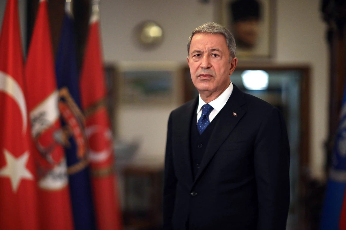 Akar ukraynalı həmkarı ilə danışıb Akar ukraynalı həmkarı ilə danışıb