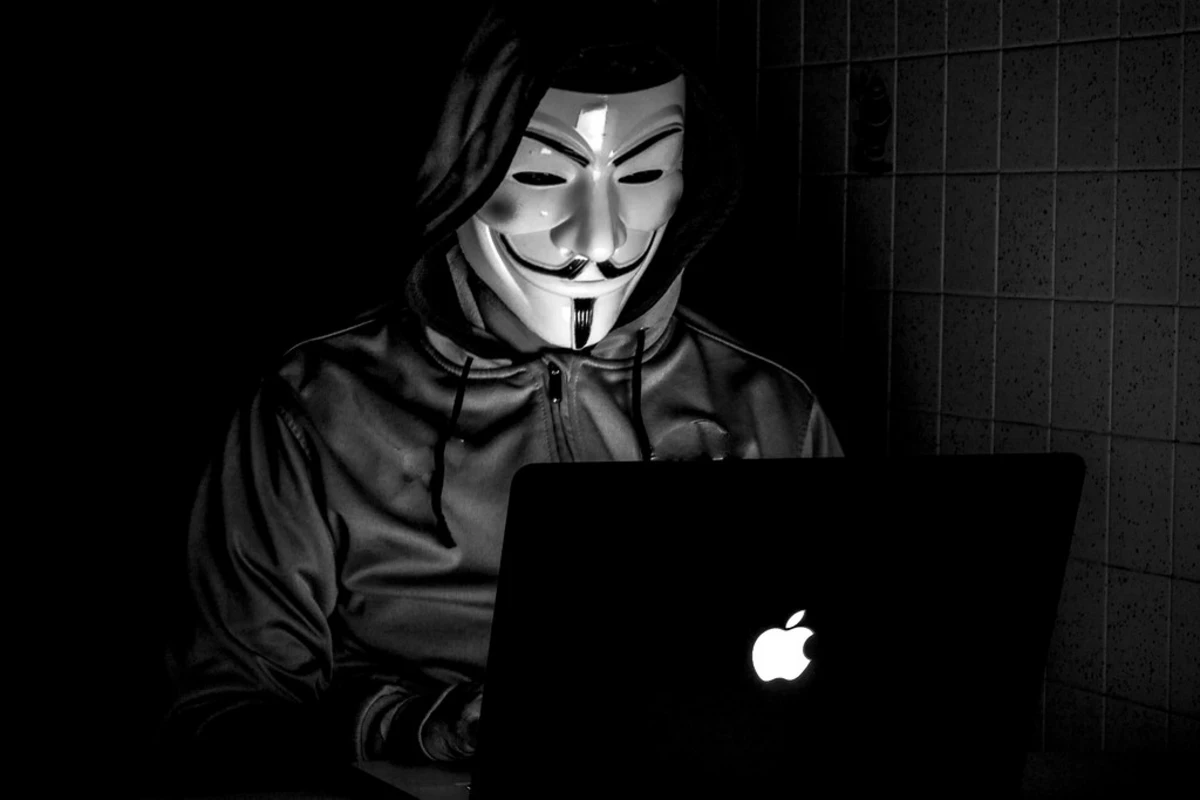 Anonymous атаковала российские СМИ - ФОТО