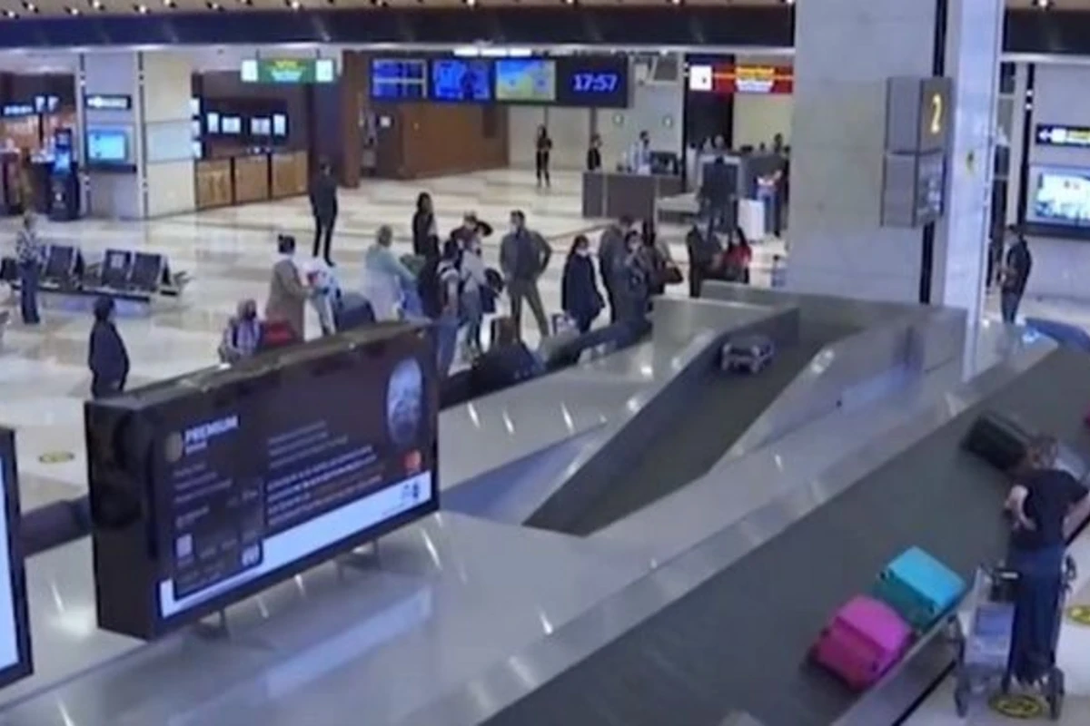 Ukraynadan təxliyə edilən 168 Azərbaycan vətəndaşı Bakıya gətirildi