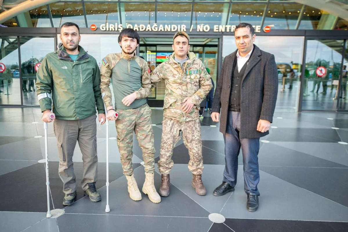 Türkiyədə müalicə olunan daha 3 qazi Azərbaycana qayıdıb - FOTO