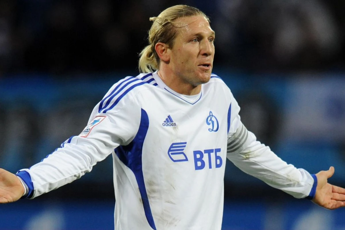 Ukrayna futbolunun əfsanəsi Dinamo ilə müqaviləsini pozaraq Rusiyanı tərk etdi