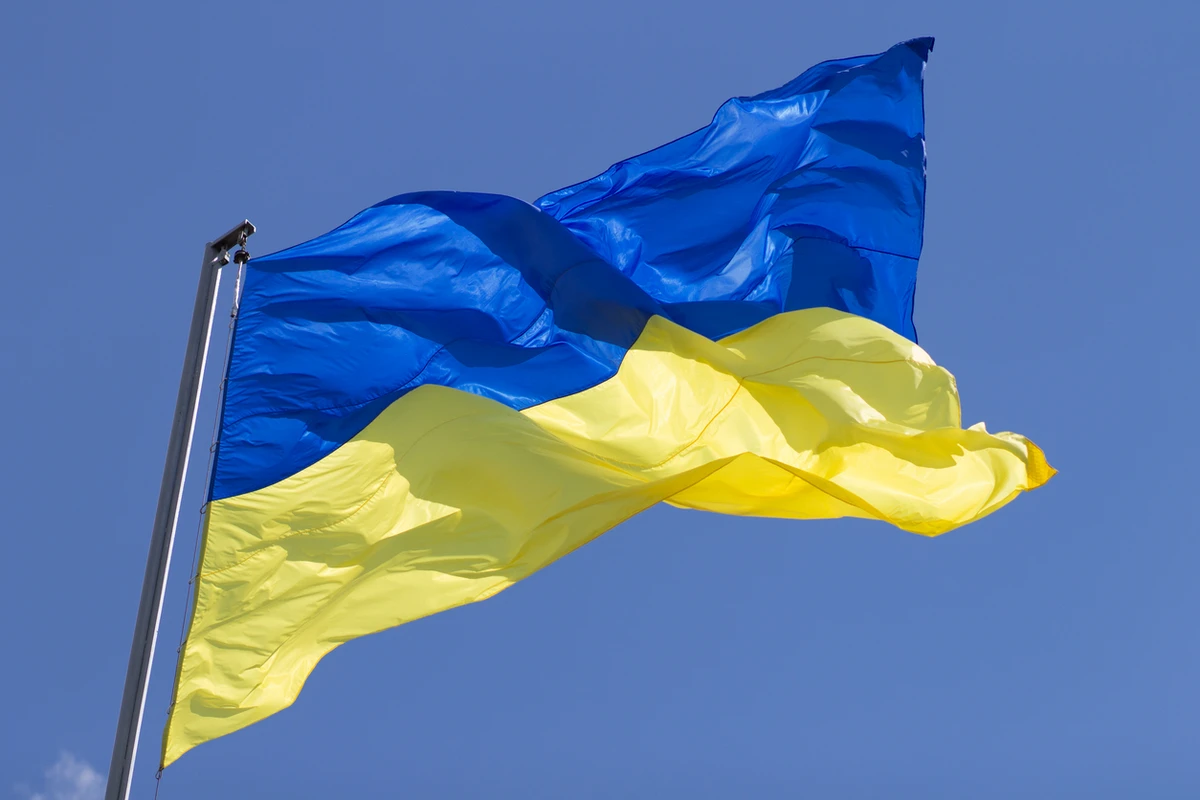 В Азербайджане открыт банковский счет в манатах в поддержку Украины