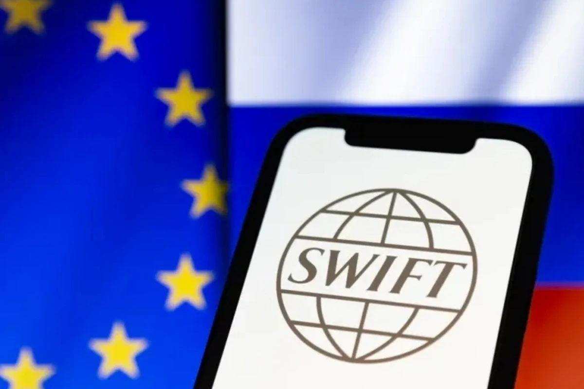 ЕС отключит семь российских банков от SWIFT