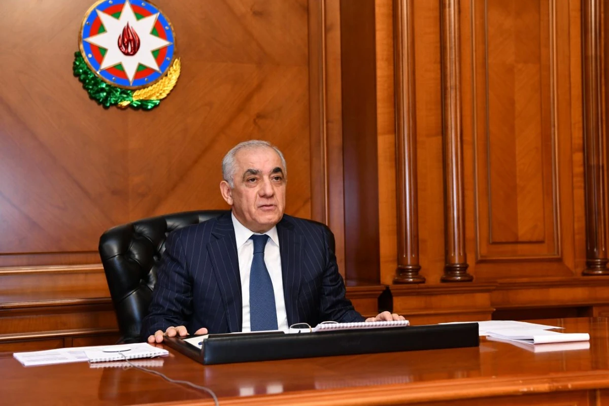Əli Əsədov Artur Rasizadənin imzaladığı qərarı ləğv edib
