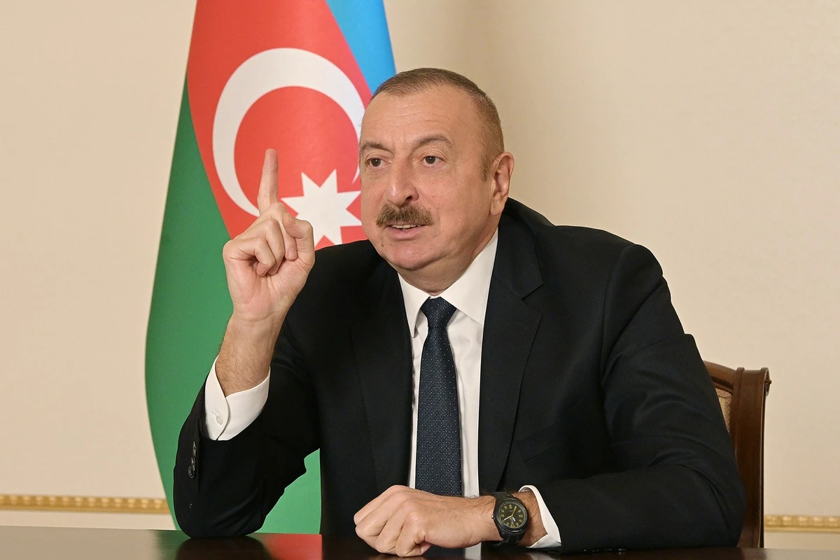 Prezident Bakıda qanunsuz tikililərlə bağlı dövlət qurumları və sahibkarlara xəbərdarlıq edib