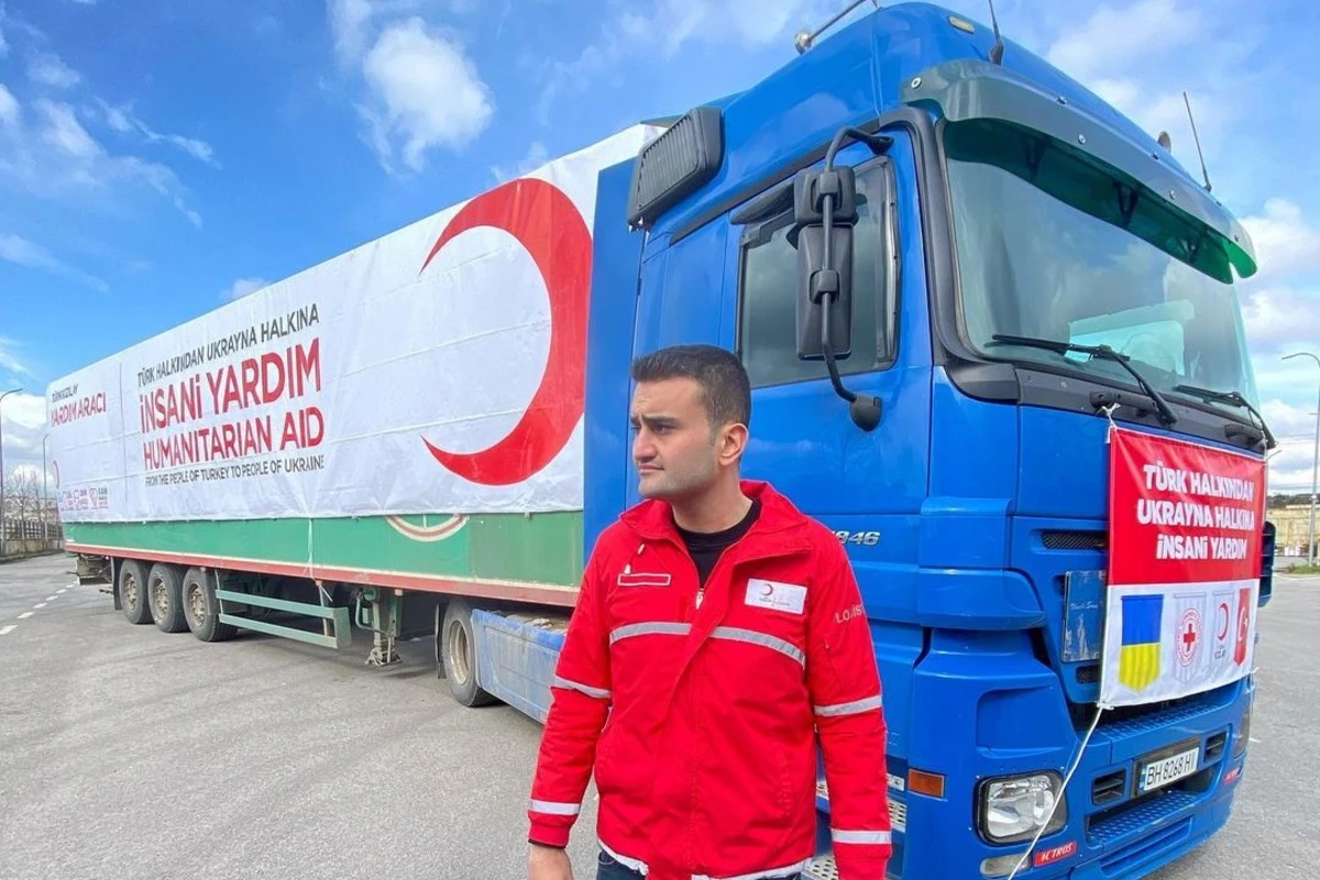 CZN Burak Ukraynaya 1 TIR yardım göndərdi - FOTO/VİDEO