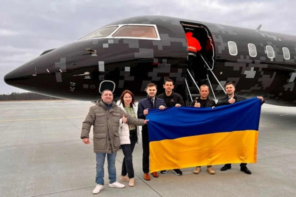 “SpaceX” ekipaj komandiri Ukrayna ordusuna özü yardım apardı