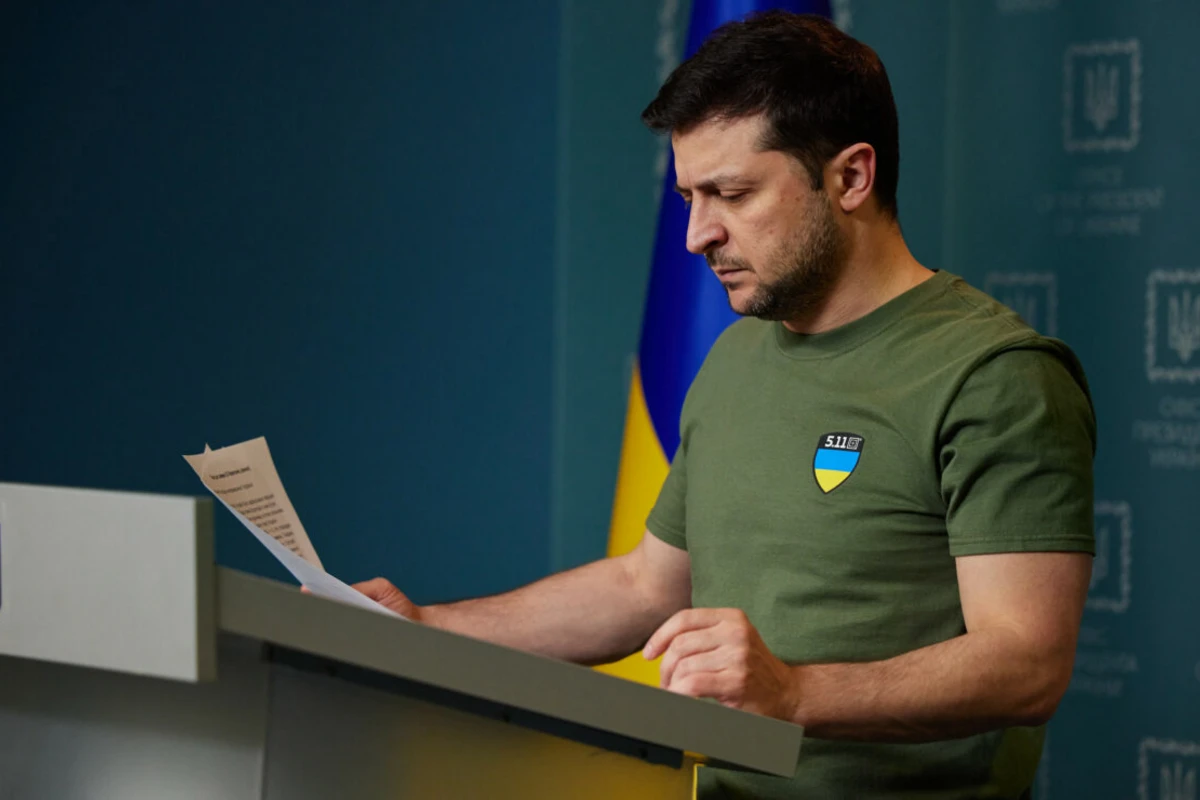 Зеленский обвинил Запад в гибели людей на Украине