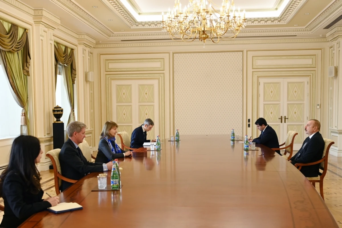 Президент Ильхам Алиев принял торгового посланника премьер-министра Великобритании - ВИДЕО