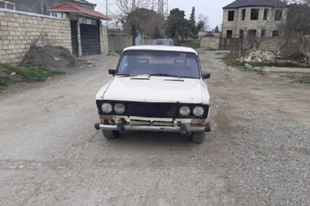 Qaçırdığı maşın yoxuşu çıxa bilmədi, geri qaytardı