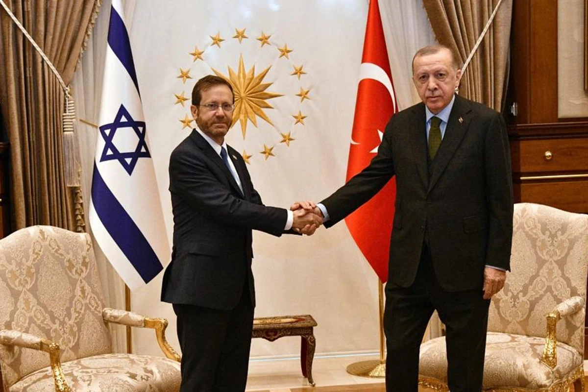 Türkiyə-İsrail yaxınlaşması Azərbaycanın maraqlarına uyğundur