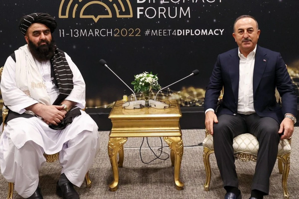 Mövlud Çavuşoğlu “Taliban” hökumətinin XİN başçısı ilə görüşüb