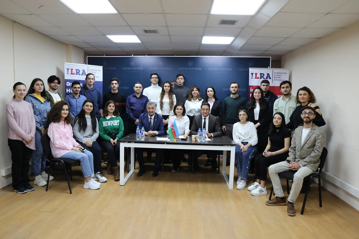 Azərbaycanda əmək hüquqlarının müdafiəsinə həsr edilmiş ictimai müzakirə keçirilib - FOTO Azərbaycanda əmək hüquqlarının müdafiəsinə həsr edilmiş ictimai müzakirə keçirilib - FOTO