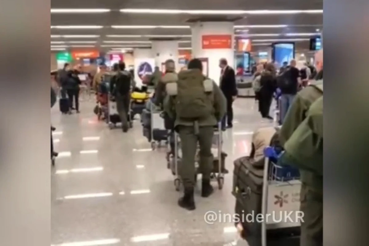 Kanadalılar rus qoşunu ilə döyüşmək üçün Ukraynaya yola düşdü - VİDEO