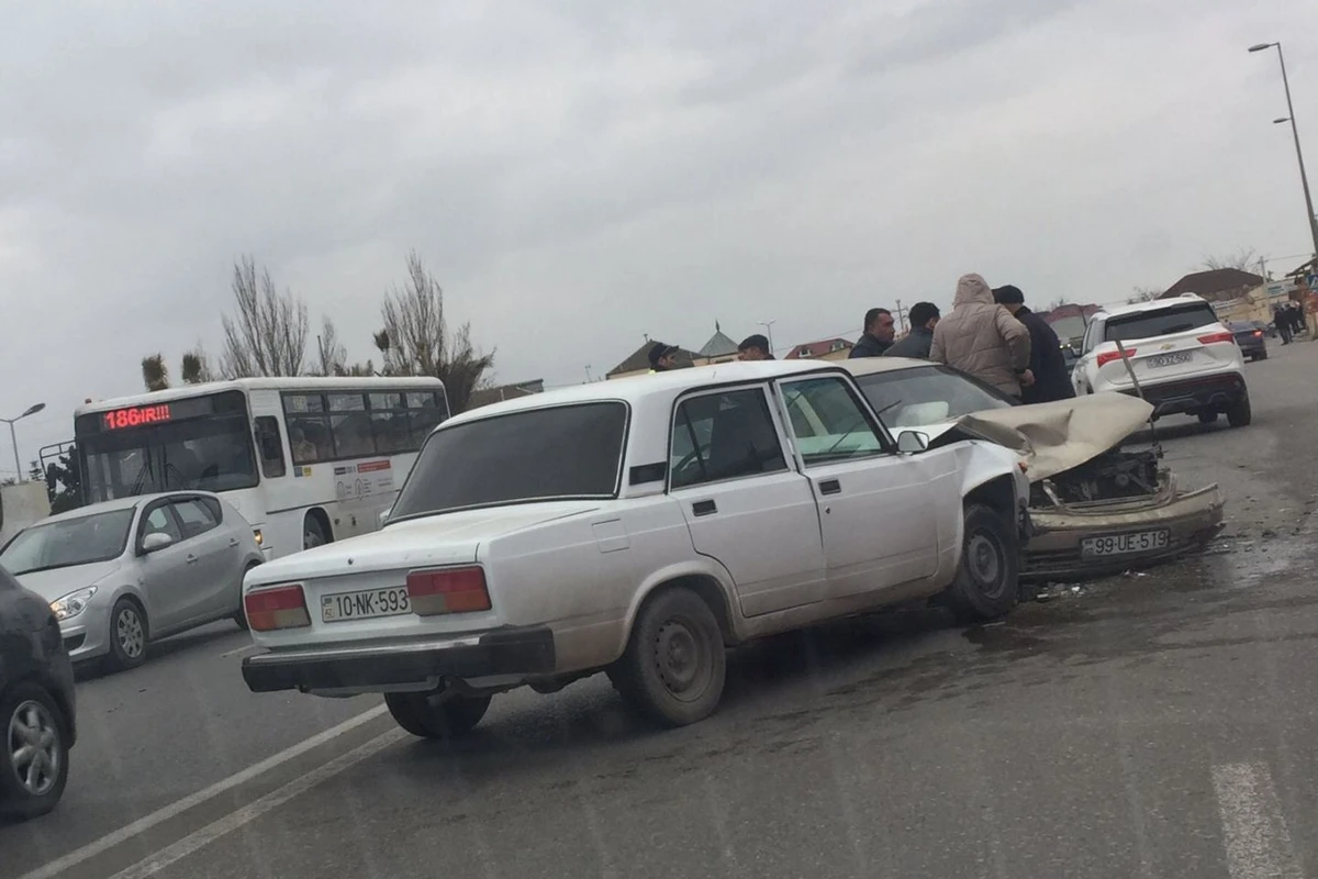 Sabunçu-Zabrat yolunda ağır qəza - Yaralılar var