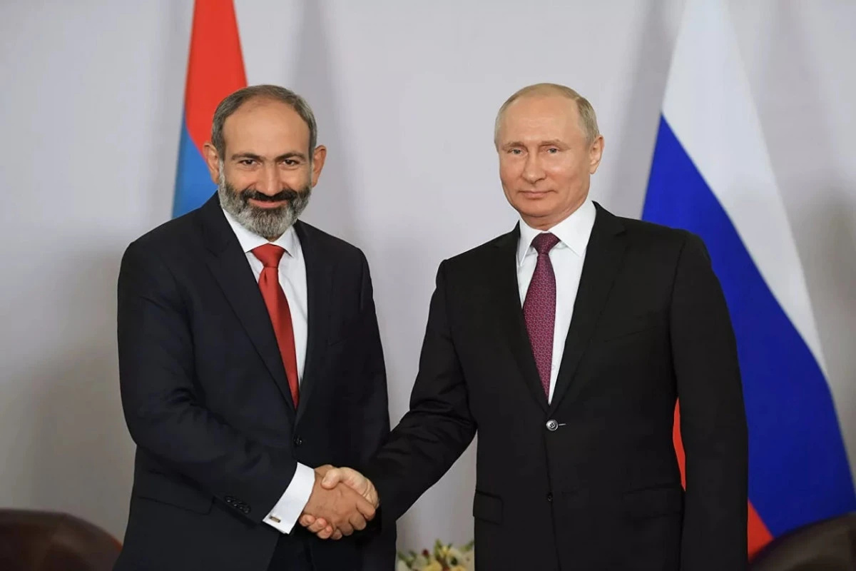 Putin və Paşinyanla telefonla danışdı: Mövzu Qarabağdır