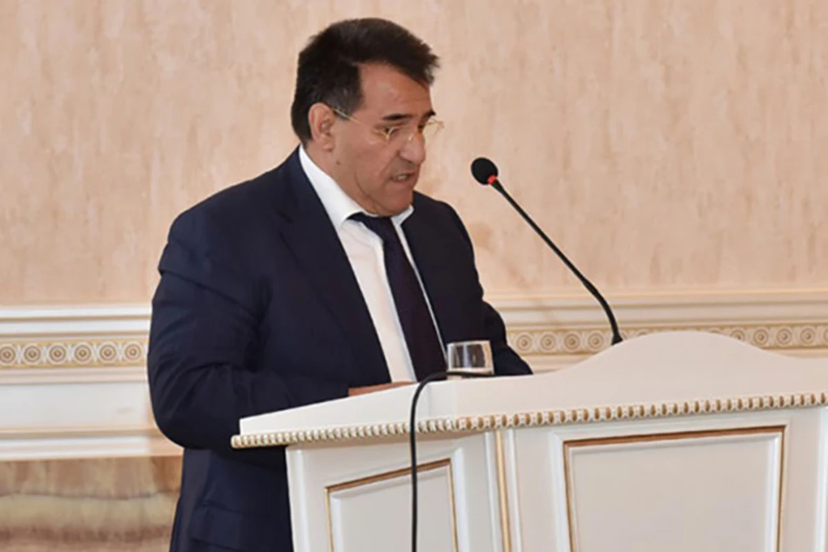 Bakıda məmur oğluna qarşı 238 minlik dələduzluq