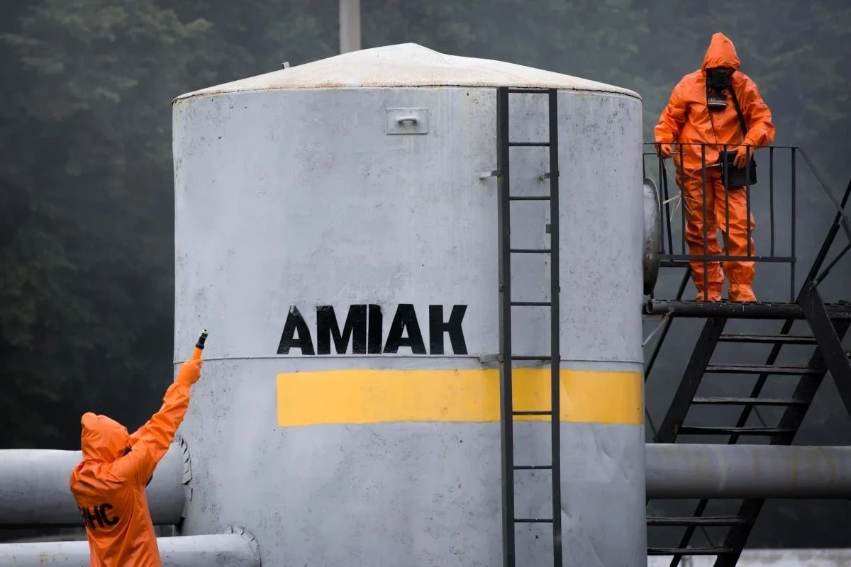 В украинском городе Сумы на химзаводе произошла утечка аммиака