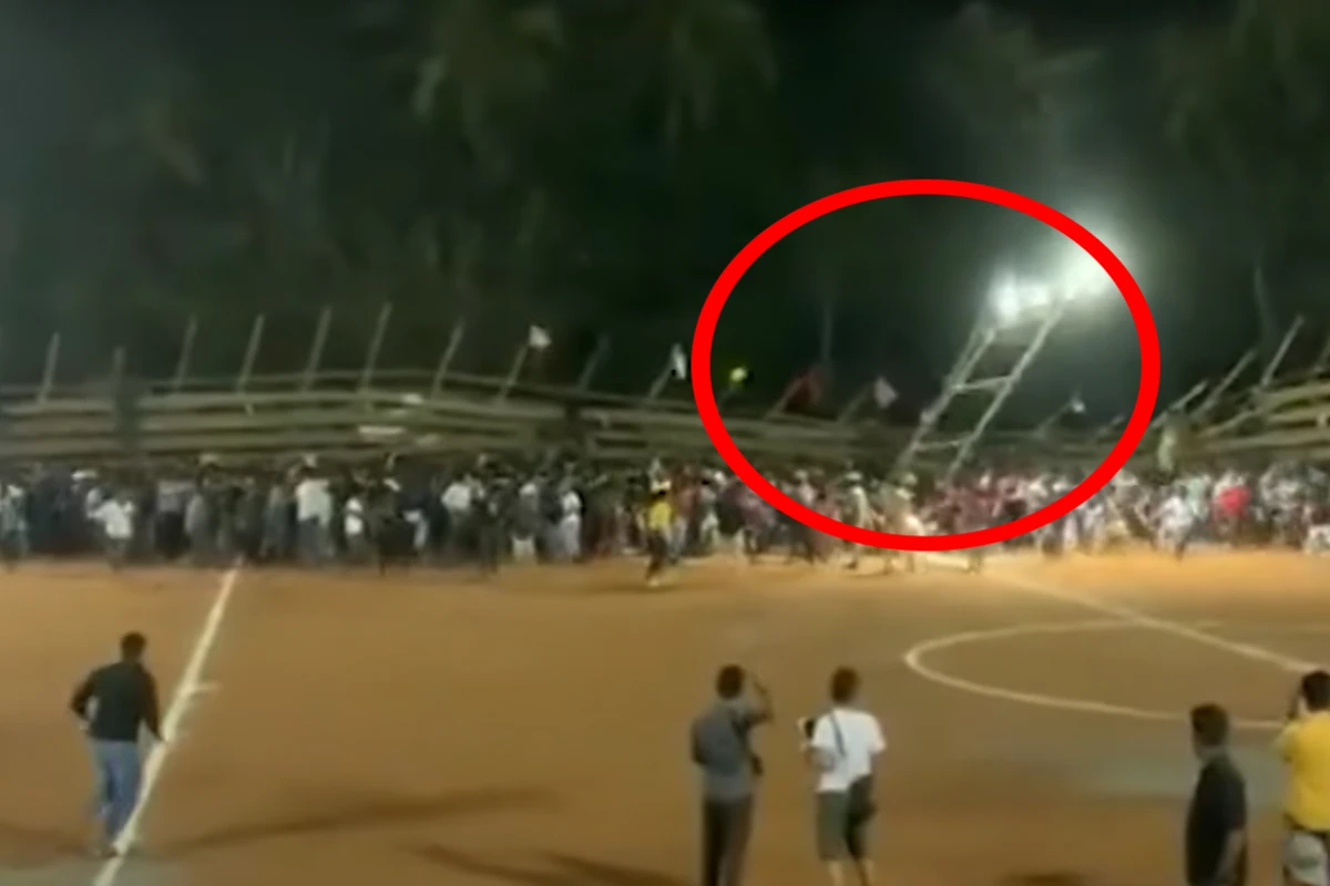 Futbol matçında faciə: Tribuna çöküb, 200-ə yaxın azarkeş xəsarət alıb - VİDEO
