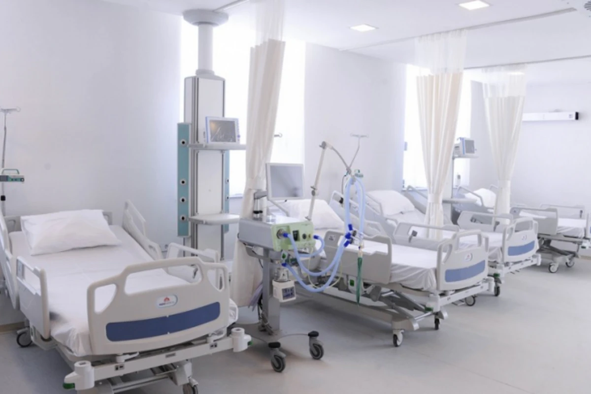 FHN-in hospitalında bir neçə bölmə bağlandı - SƏBƏB