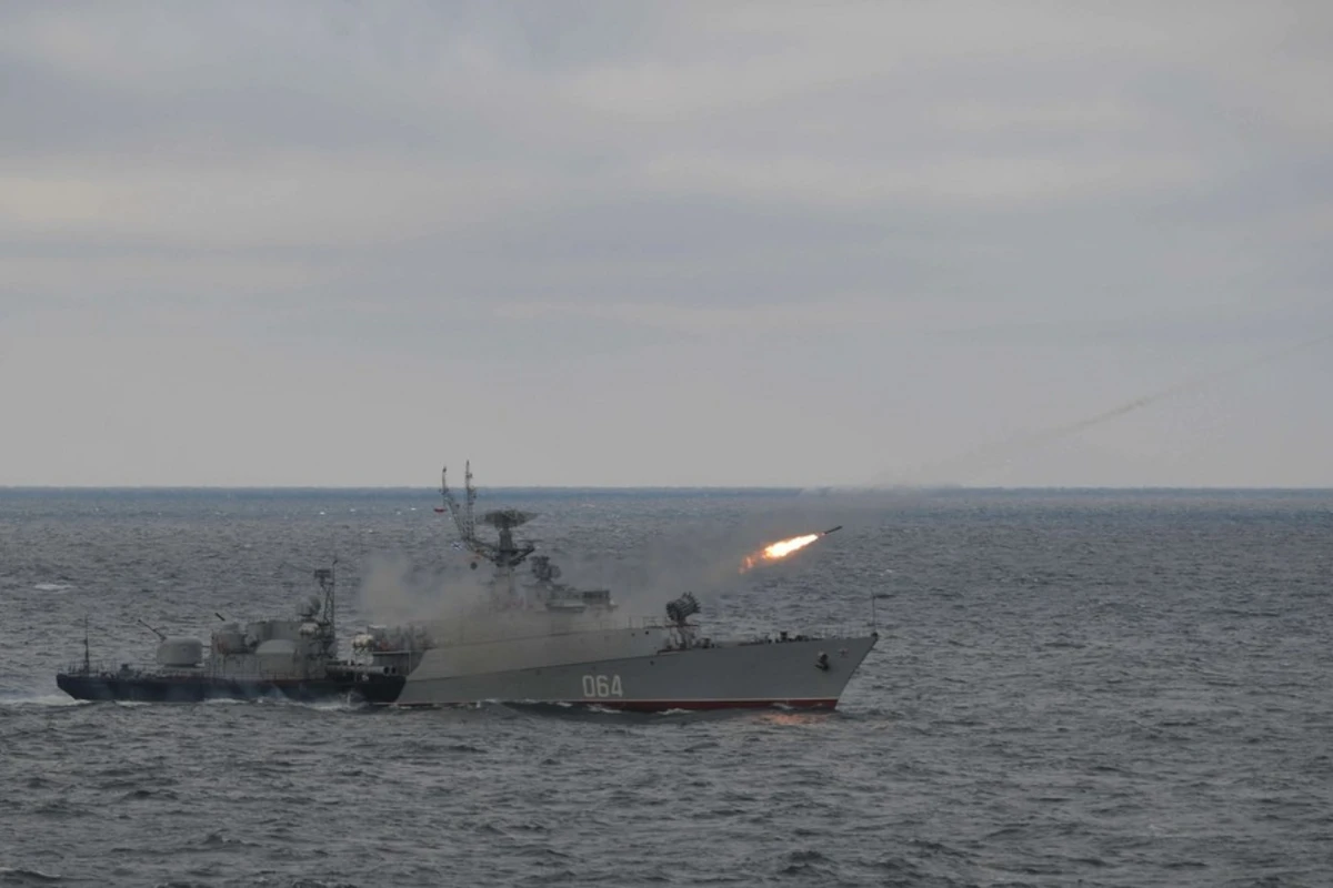 Российские корабли обстреляли Одессу