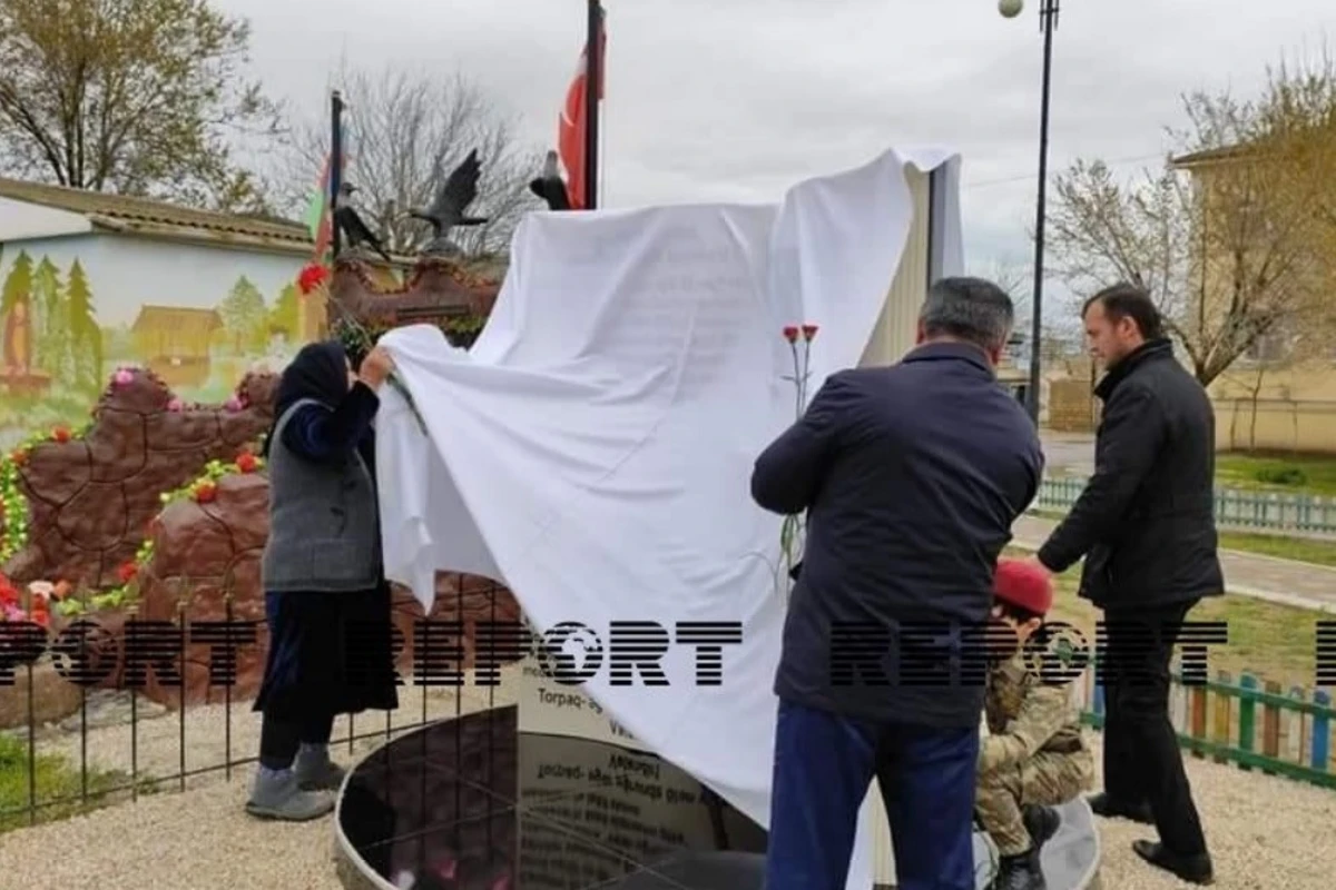 Neftçalada Vətən müharibəsi şəhidinin xatirə abidəsi açıldı - FOTO