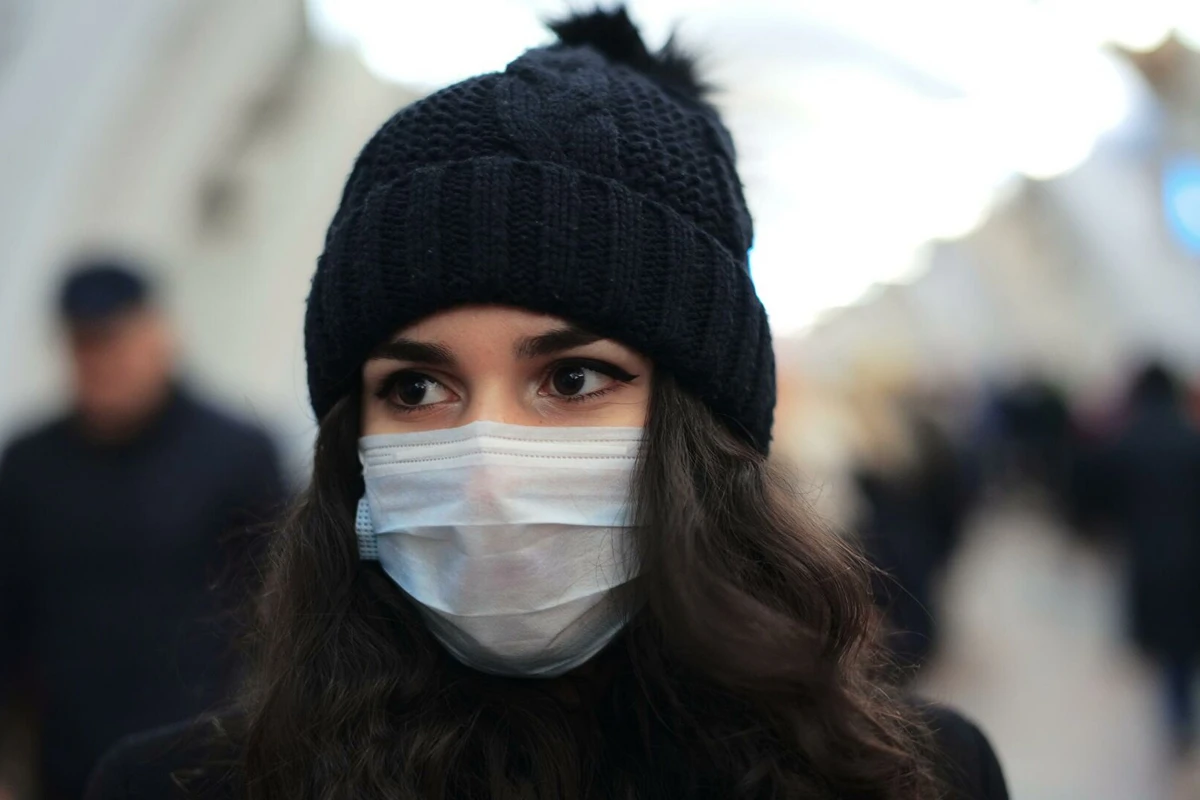 Врач: Если человек не болел COVID-19, у него нет друзей