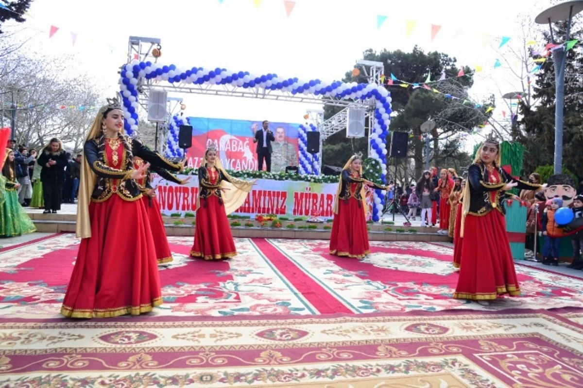 Bakıda Novruz bayramı münasibətilə tədbir keçirilib - FOTO
