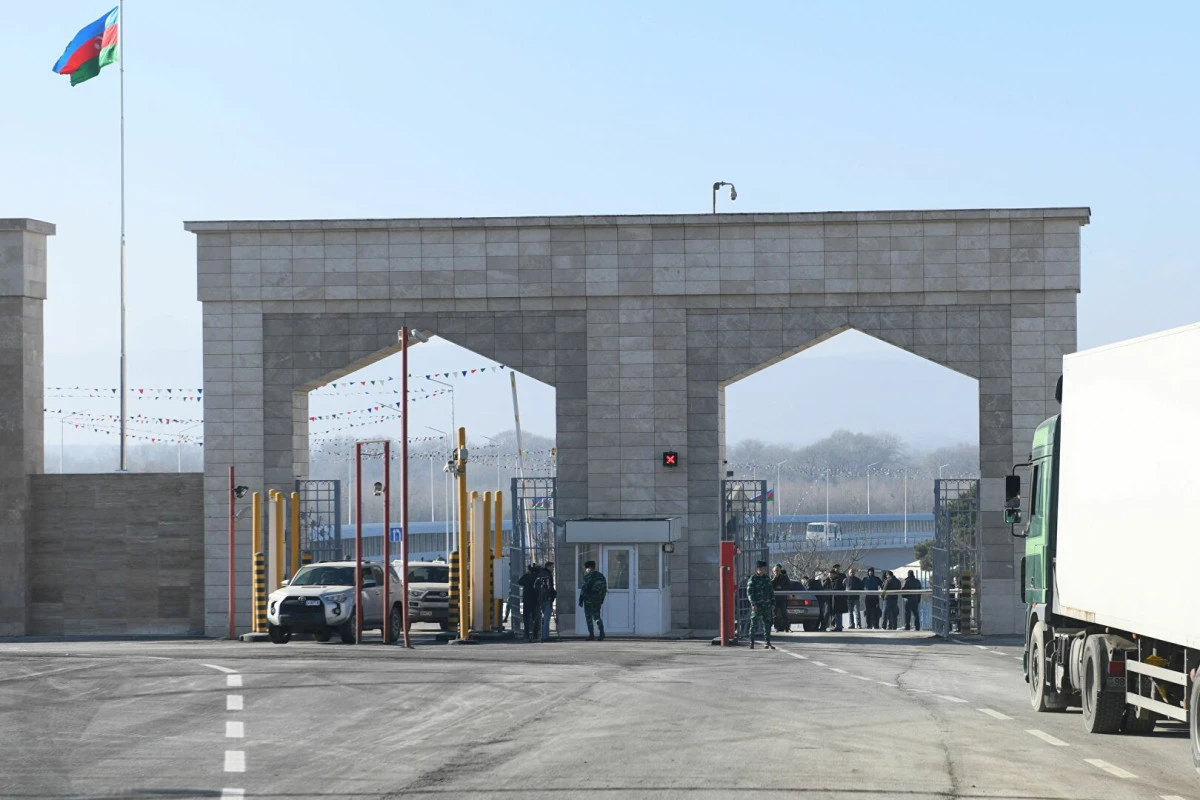Səfir: “Artıq Rusiya ilə Azərbaycan arasında quru sərhədlərini açmaq lazımdır”