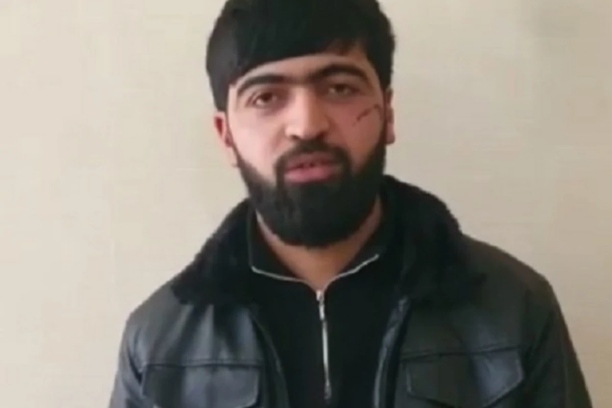 Sükan arxasında əlində içki şüşəsi olan şəxsin ÜZR VİDEOSU YAYILDI