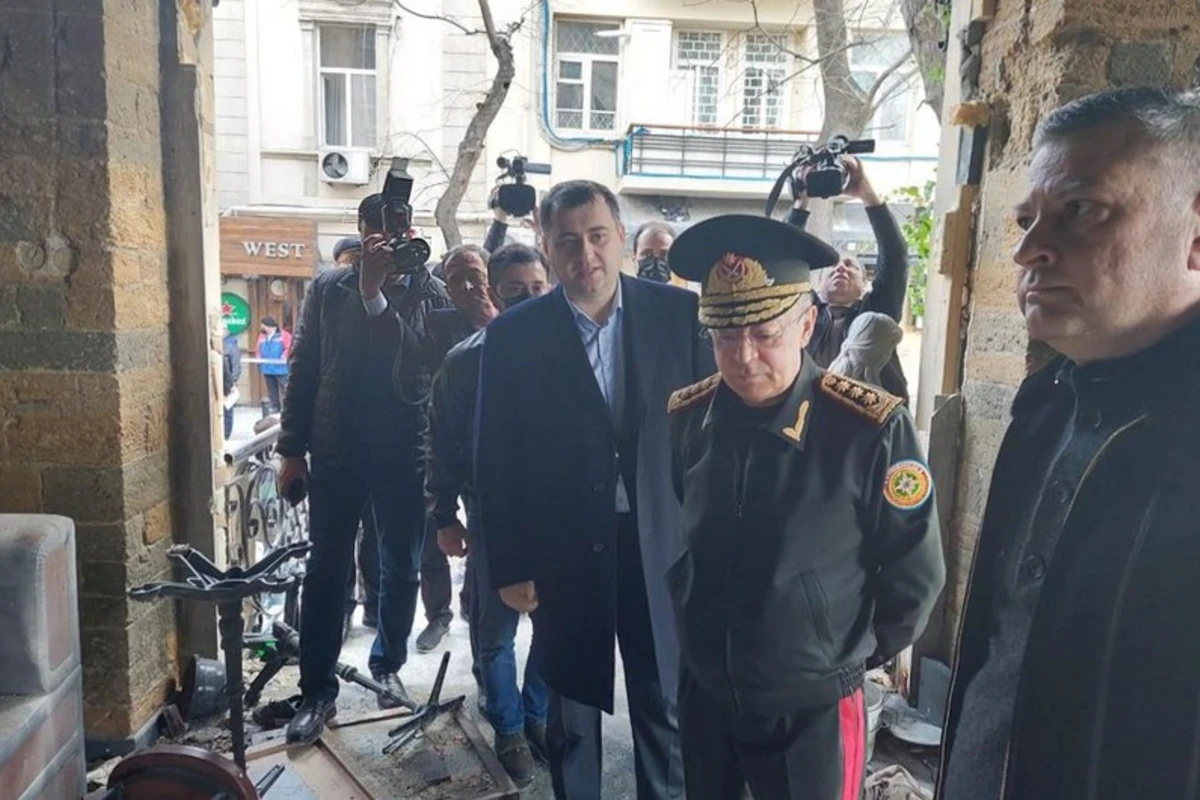 Kəmaləddin Heydərov partlayış baş vermiş obyektə gəlib - FOTO/VİDEO