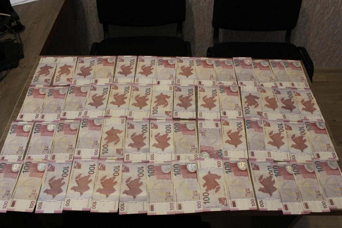 “E-manat”dan 32 000 manat oğurlanıb - FOTO