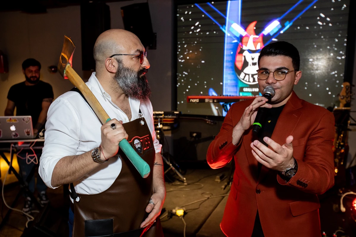 Bakıda tam fərqli konsepsiyalı yeni restoran açıldı - FOTO/VİDEO Bakıda tam fərqli konsepsiyalı yeni restoran açıldı - FOTO/VİDEO