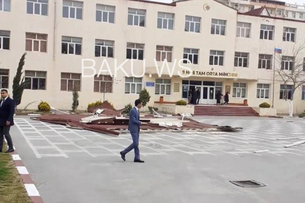 Xırdalanda külək məktəbin damını uçurdu