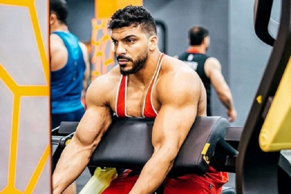 Partlayışda ağır xəsarət alan çempionun xəstəxanadan FOTOsu yayıldı